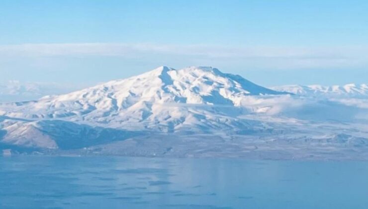 Van Gölü Havzası’ndan kartpostallık karlı kareler