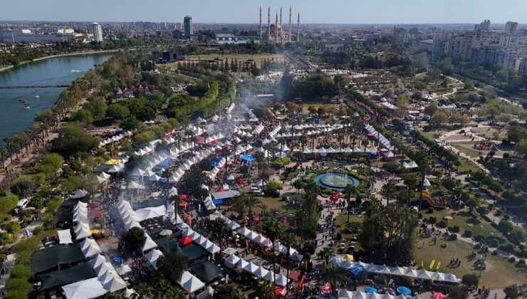 Adana’da festival bitti, hijyenden uzak işletmelere ceza kesildi