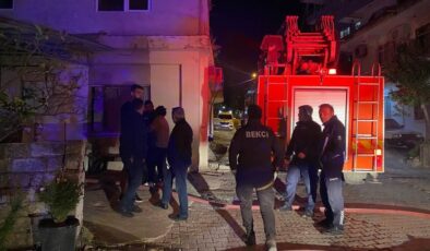 Antalya’da annesiyle tartışan kişi evini ateşe verdi