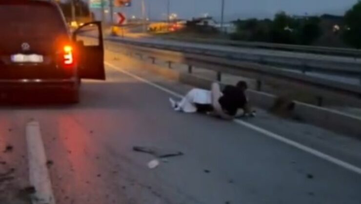 Antalya’da araç refüjü aşıp karşı şeride geçti