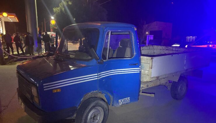 Antalya’da motosiklet kamyonetle çarpıştı: 1 ölü