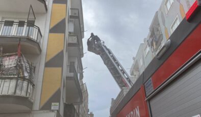 Aydın’da beş katlı apartmanda yangın