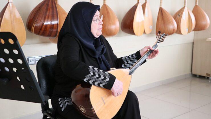 Bağlamayla felçli kolunu iyileştirdi, çocukluk hayalini gerçekleştirdi