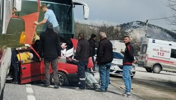 Bilecik’te yolcu otobüsü ile otomobil çarpıştı: 1 ölü 1 yaralı