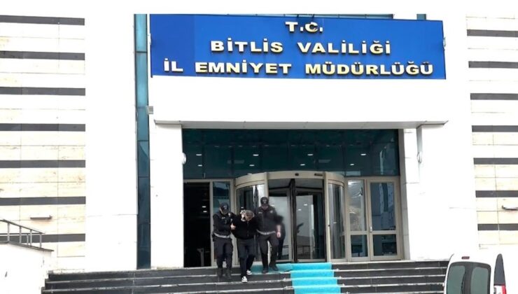 Bitlis’te yabancı uyruklu şahsın ayakkabısından uyuşturucu çıktı