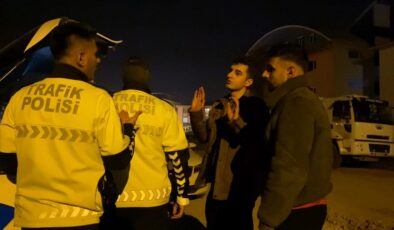 Bursa’da ehliyetsiz sürücüden polise tepki: İnşallah gece rahat uyursunuz