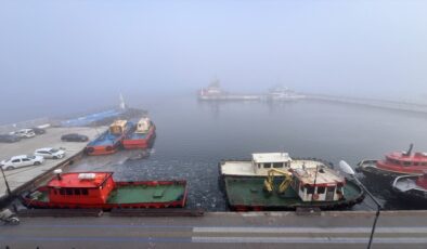 Çanakkale Boğazı transit gemi geçişlerine kapatıldı