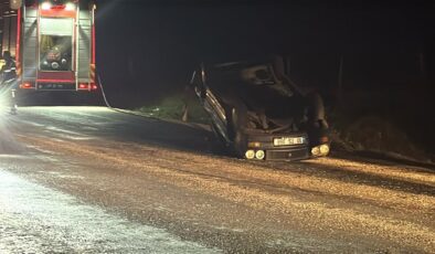 Çanakkale’de 2 otomobil çarpıştı