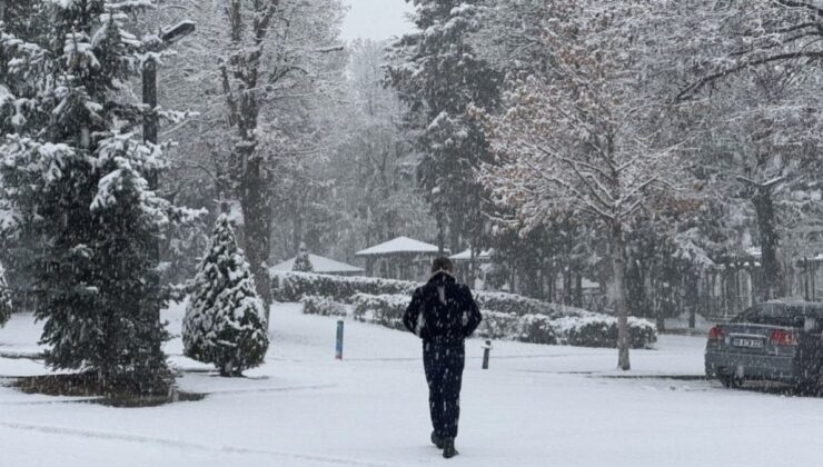Çorum’un 3 ilçesinde eğitime kar engeli