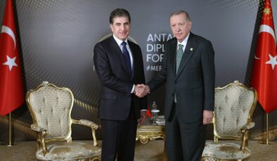 Cumhurbaşkanı Erdoğan, IKYB Başkanı Barzani ile görüştü