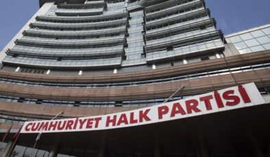 Cumhuriyet Halk Partisi olağanüstü kurultaya gidiyor