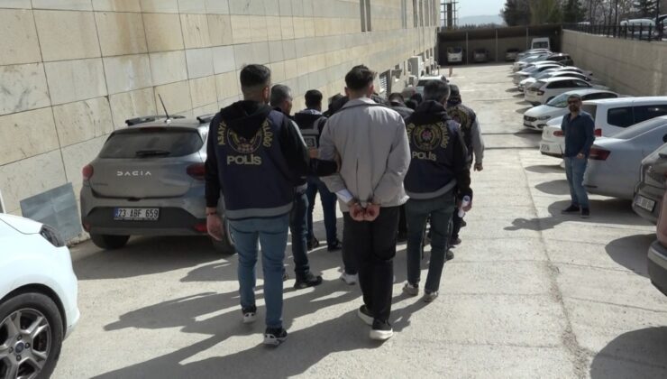 Elazığ’da minibüs durağı çalışanı öldürüldü