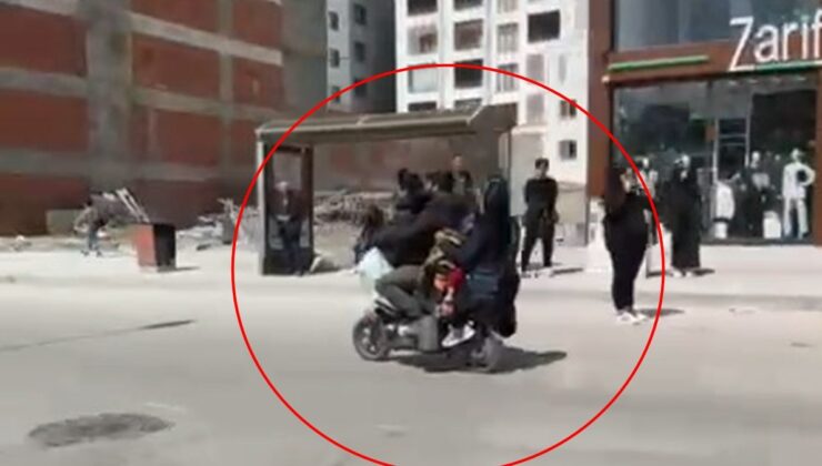 Elazığ’da motosiklette tehlikeli yolculuk