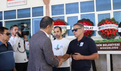 Ersun Yanal’ın babası son yolculuğuna uğurlandı