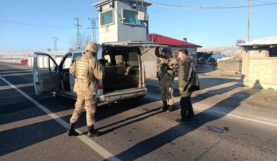 Erzurum’da jandarmadan kaçak göçmen operasyonları