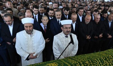 Eski bakan Mevlüt Çavuşoğlu’nun babası için cenaze töreni düzenlendi