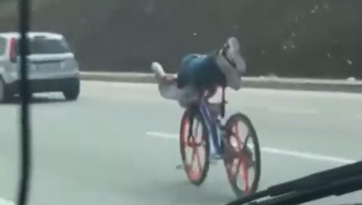 Gaziantep’te bisikletli gençlerin tehlikeli yolculuğu