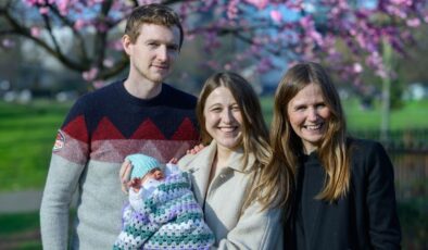 İngiltere’de rahim nakli sonrası ilk bebek dünyaya geldi