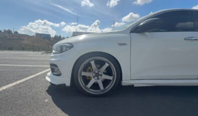 İstanbul’da çarpıp hasar verdiği aracı kendi tamir etti