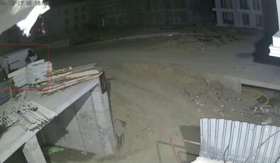 İstanbul’da inşaat malzemesi hırsızları kamerada