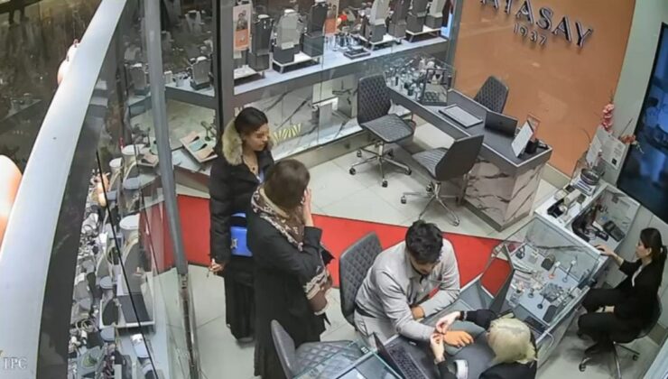 İstanbul’da kuyumcuda hırsızlık anı kamerada