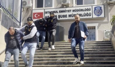 İstanbul’da oğlu gibi arayıp 700 bin lira dolandırdılar