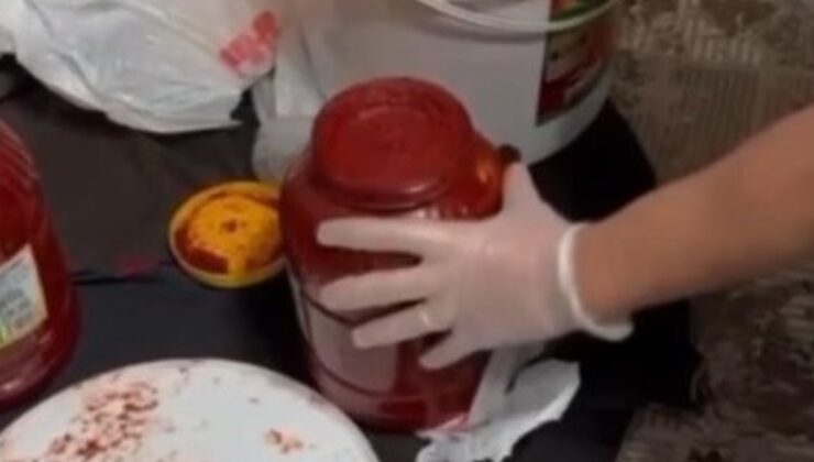 İstanbul’da salça bidonlarında uyuşturucu satanlara baskın