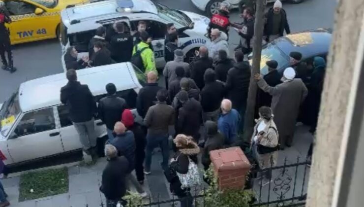 İstanbul’da trafiği kapatanları uyaran polise saldırı