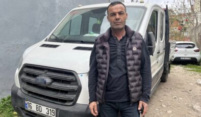 İzmir’de arabası çalınan adama akraba şoku: Kameralara yansıdı