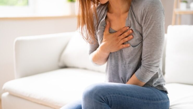Kalp krizi bazı belirtilerle ortaya çıkıyor