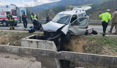 Karabük’te hafif ticari araç beton menfeze çarptı: 1 ölü