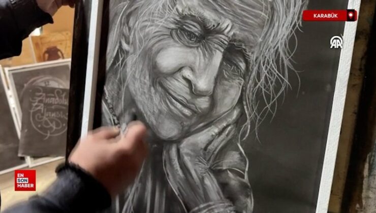 Karabük’te resimlerini çizerek değil silerek yapıyor