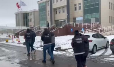 Kars’ta İranlı kurye, uyuşturucu tacirlerini yakalattı