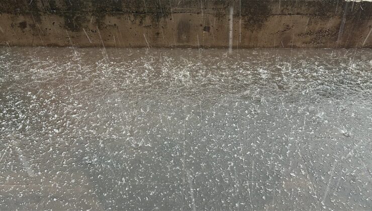 Kastamonu’da sağanak ve dolu yağışı etkisini gösterdi