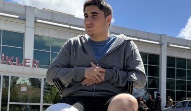 Kırıkkale’de başıboş köpeklerden kaçan üniversite öğrencisi bacağını kırdı