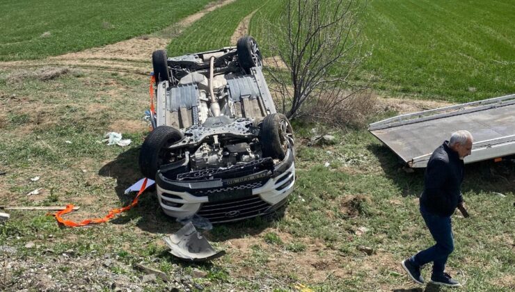 Kırıkkale’de takla atan otomobil şarampole devrildi