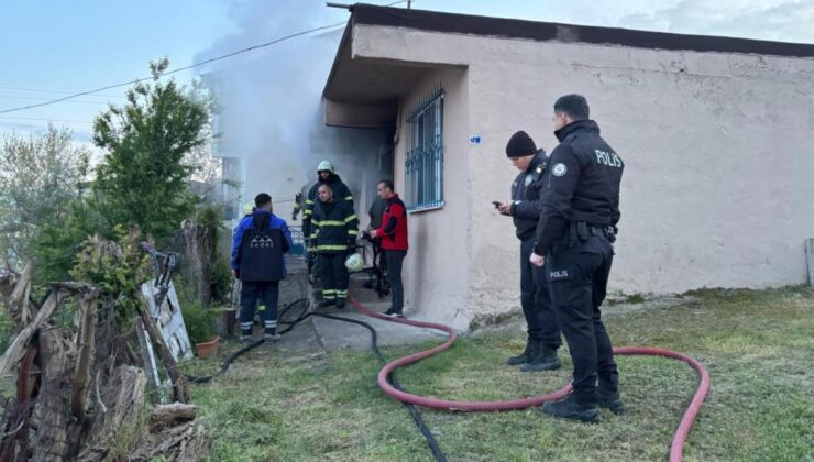 Kocaeli’de yaşlı kadın, yangından son anda kurtarıldı