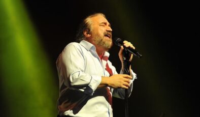 Konser sırasında fenalaşan Volkan Konak hayatını kaybetti