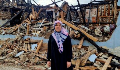 Kütahya’da yangında evleri kül oldu