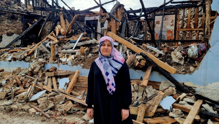 Kütahya’da yangında evleri kül oldu