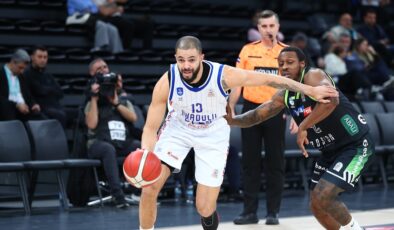 Merkezefendi Belediyesi Basket, Anadolu Efes deplasmanında kazandı