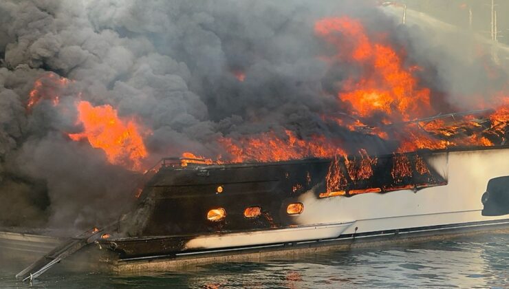 Muğla’da deniz üstünde bir motoryat ve 3 tekne alevlere teslim oldu