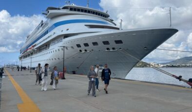 Muğla’ya  sezonun ilk kruvaziyer gemisi ulaştı