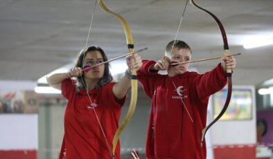 Oğlunun isteğiyle okçuluğa yönelen anne, antrenör oldu
