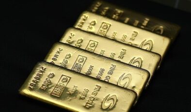 Ons altın gerilemeye başladı! 4 Nisan’da altın ve döviz fiyatları