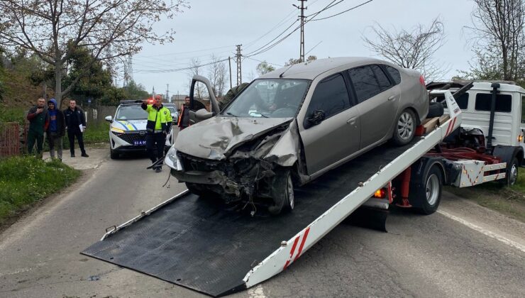 Ordu’da sokak köpeklerine çarpmamak için kaza yaptı