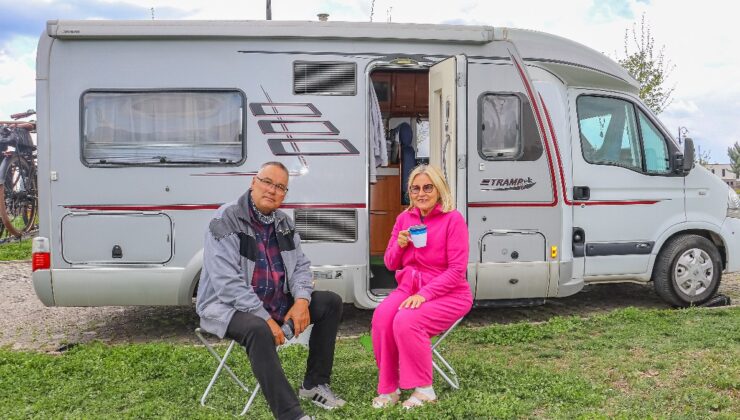 Polonyalı çift Diyarbakır’a hayran kaldı