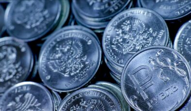 Rus ekonomisi geçen yıl, 200 trilyon ruble büyüklüğe ulaştı