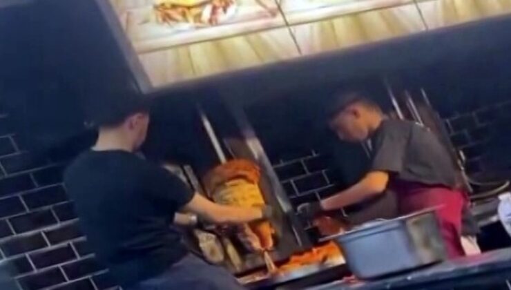 Sakarya’da pişmiş dönerin üzerine çiğ tavuk eklediler