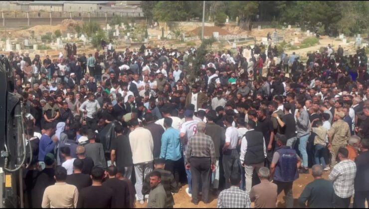 Şanlıurfa’da göçük altında can veren 3 işçi toprağa verildi